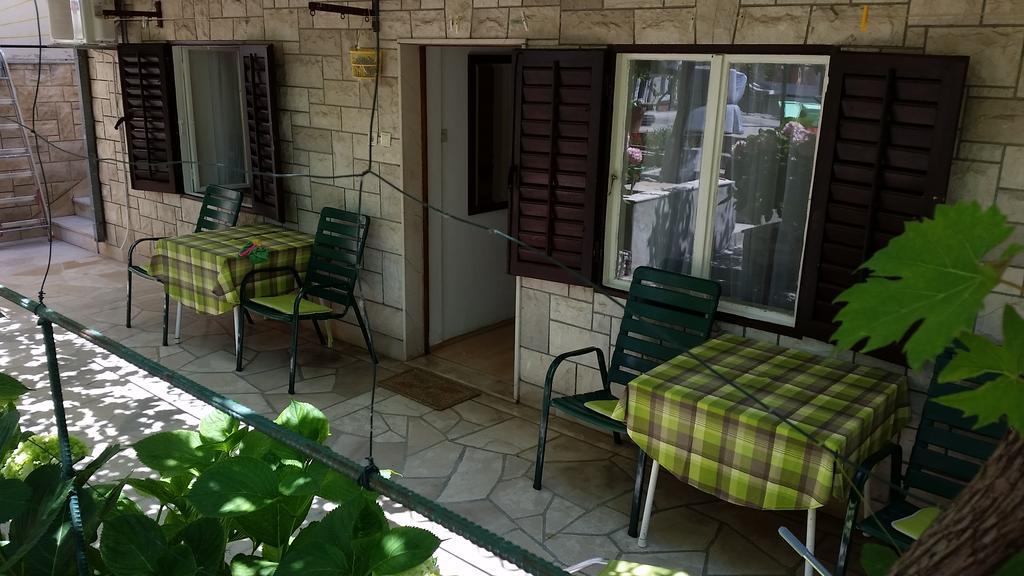 Kuca Skrabic Appartement Baška Voda Buitenkant foto